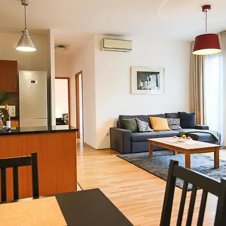 Apartment Artemisia Luxury Skyflat